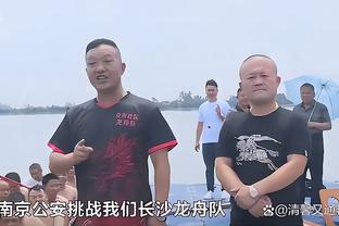 记者：梅州客家和广州队的胸前广告和俱乐部冠名仍无实质性进展